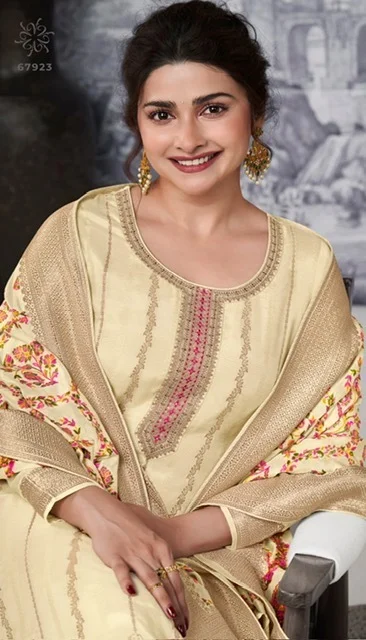 thumbs VINAY SANAYA 2 EMBROIDERY DESIGNER SALWAR KAMEEZ WHOLESALER IN SURAT 9.jpg