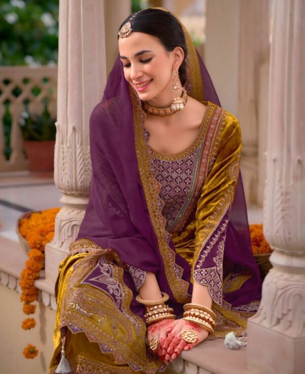 thumbs IBIZA LIFESTYLE KUCH KHAAS VOL 11 VELVET SALWAR SUIT SUPPLIER IN SURAT 22.jpg