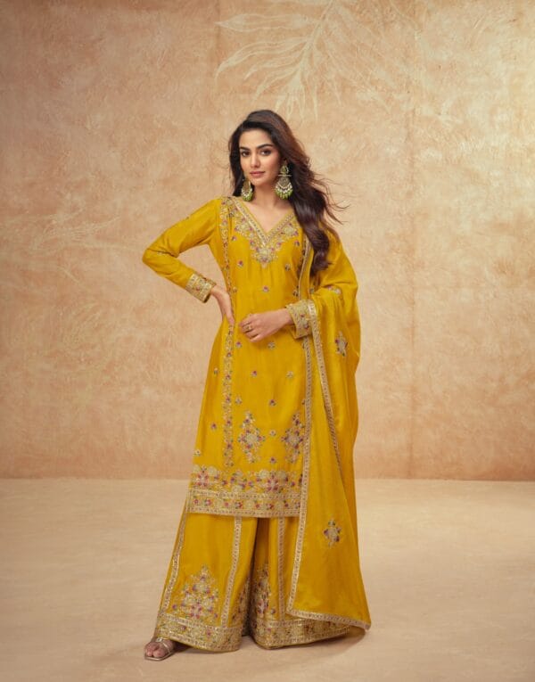 AASHIRWAD CREATION GUZARISH PARTY WEAR SALWAR SUIT AT REHMAT BOUTIQUE SURAT (4)