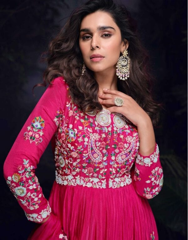SAYURI DESIGNER MRUNAL FABULOUS DESGINER GOWN (6)