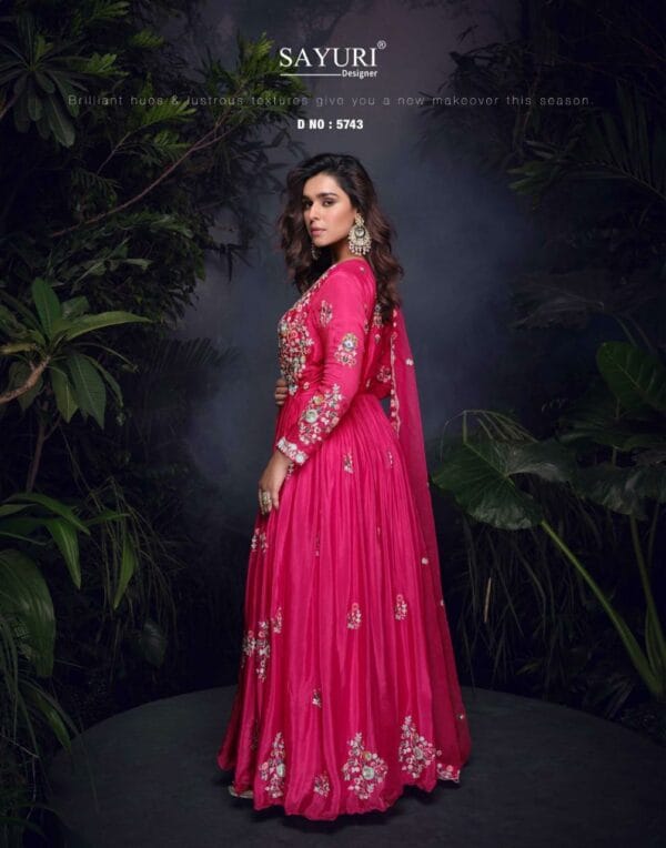 SAYURI DESIGNER MRUNAL FABULOUS DESGINER GOWN (7)