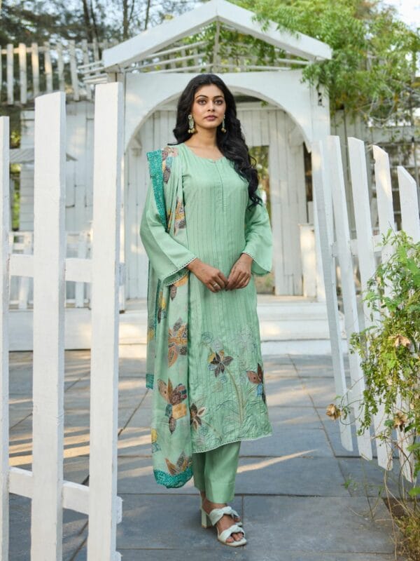 SHIVAAY BRINDA VISCOSE MUSLIN HANDWORK SUITS 5.jpg