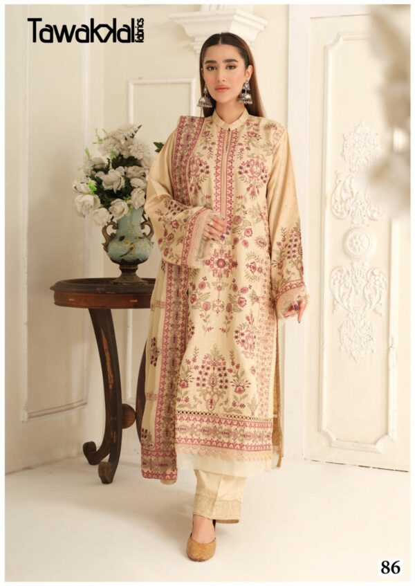 TAWAKKAL MEHROZ VOL 9 LAWN KARACHI SUITS 5.jpg