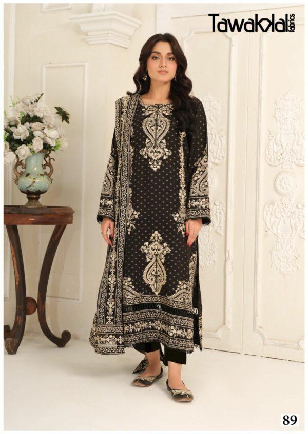 TAWAKKAL MEHROZ VOL 9 LAWN KARACHI SUITS 8.jpg