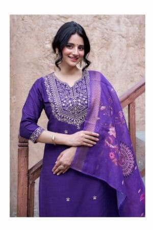 MYSTIC 9 FIZA VOL 3 SILK EMBROIDERY KURTIS SUPPLIER 10.jpg