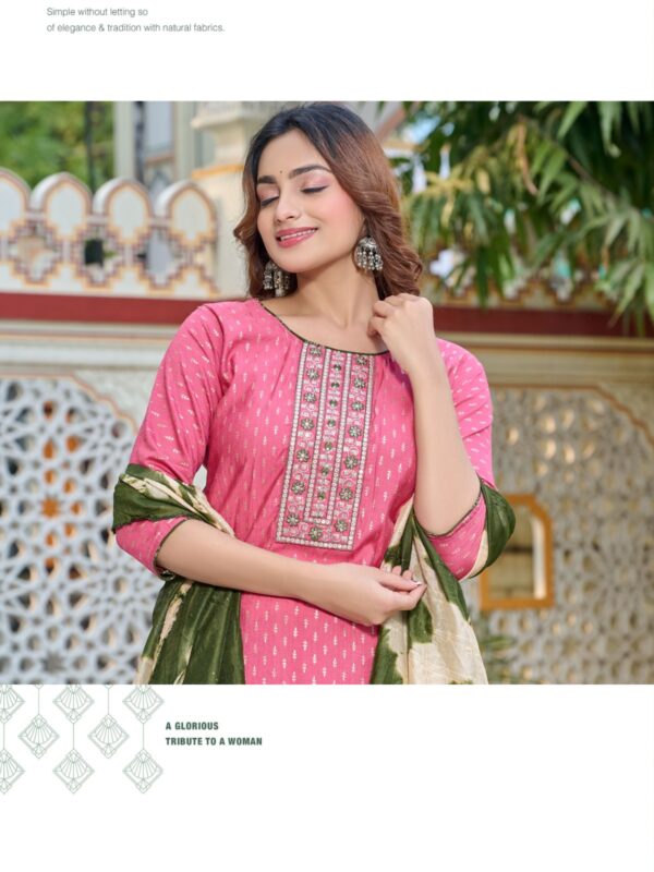 PAAVI SHAILJA FOIL PRINTED READYMADE KURTI 11.jpg