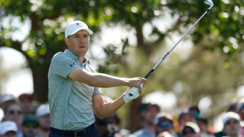 Jordan Spieth frustrated by mud balls at Augusta National Golf Cub Rehmat Boutique 83062464007 2209903279.jpg