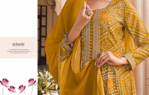 ZUBEDA RANG MAHAL HEAVY DESINGER STICHED GOWN 8.jpg