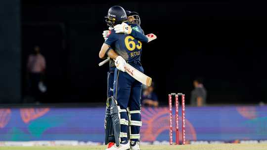 Buttler 97* powers GT in last-over thriller against DC Rehmat Boutique tewatia finished it in the last over with buttler on 97.jpg