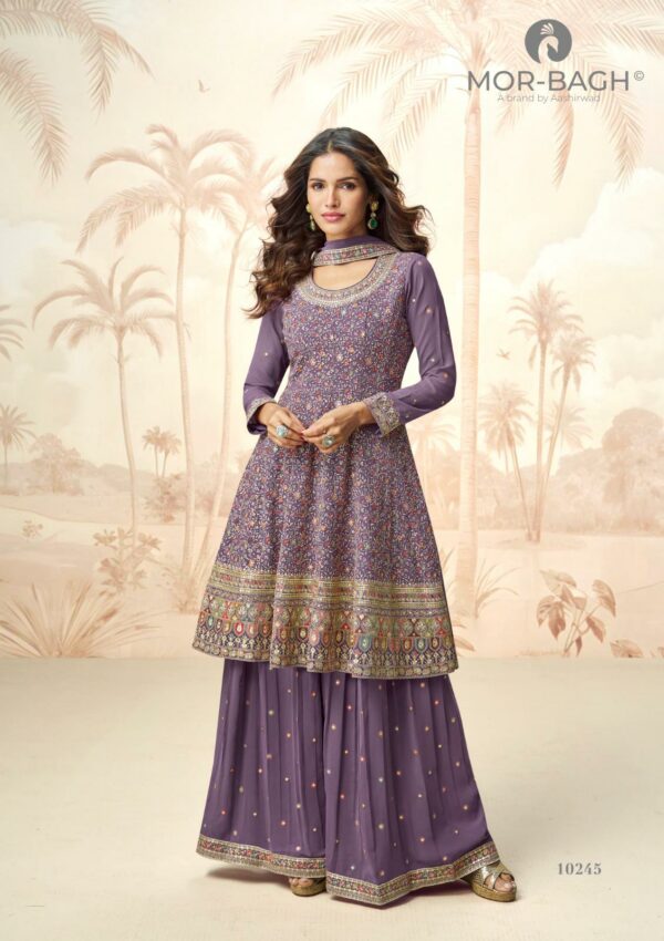 AASHIRWAD MOR BAGH APURVA HEAVY DESIGNER SUITS 3.jpg