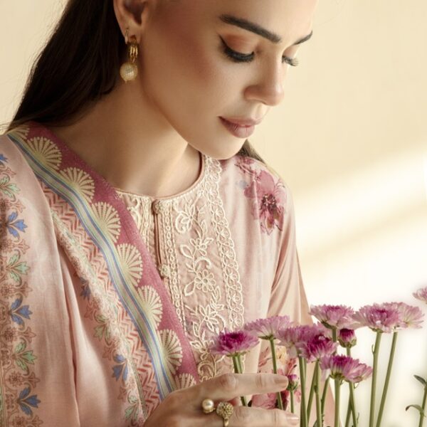 KIMORA RARE SOHNI VOL 21 PURE LAWN SUITS CATALOG 22.jpg