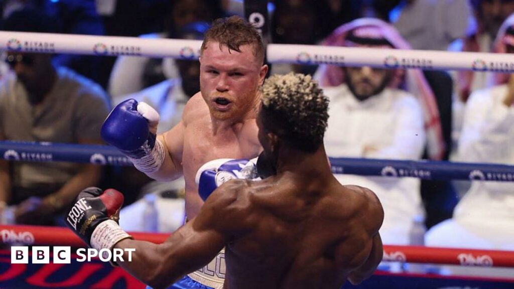 Alvarez vs Scull: Mexican to fight Crawford in super-fight after dull points win Rehmat Boutique e78fef10 28a5 11f0 807d 6da0a3a6ae35.jpg