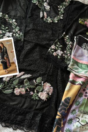 SANIYA TRENDZ D.NO 7144 Rehmat Boutique  SANIYA TRENDZ 7144 PAKISTANI SUITS WHOLESALER 3.jpg