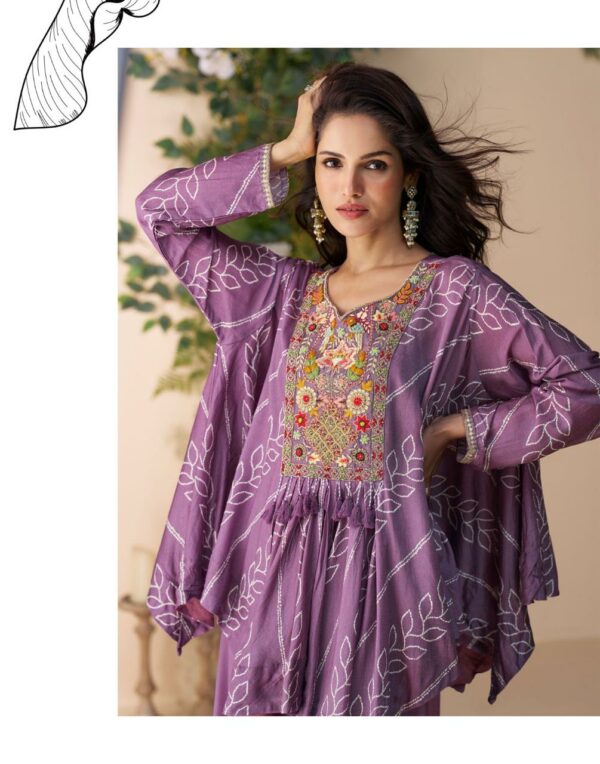 SAYURI DESIGNER CLASSIC Rehmat Boutique  SAYURI DESIGNER CLASSIC REAL CHINON SILK SUITS 8.jpg