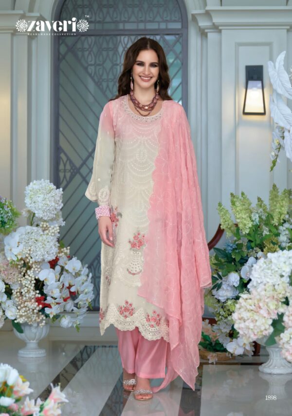 ZAVERI FEMINA VOL 4 COLOR EDITION Rehmat Boutique  ZAVERI FEMINA VOL 4 COLOR EDITION ORGANZA SUITS 10.jpg