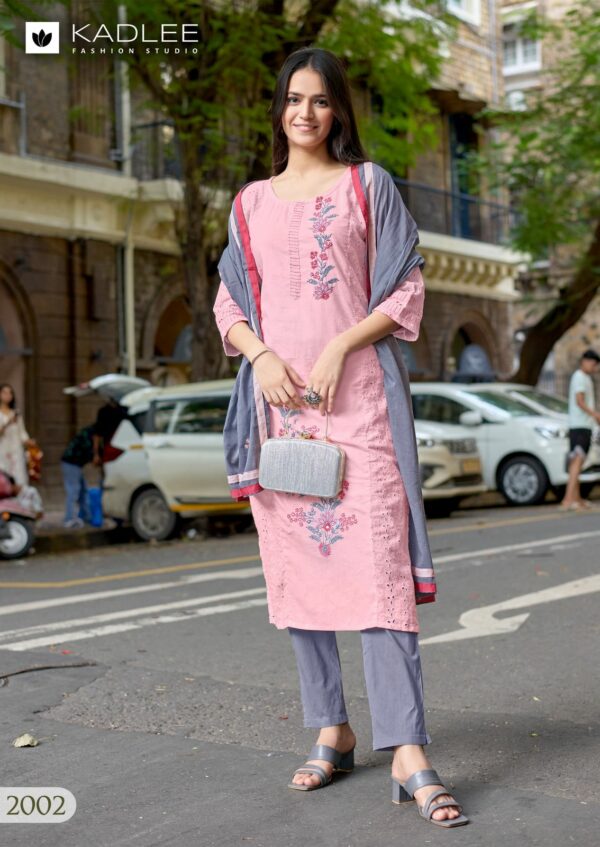 KADLEE ROOHI Rehmat Boutique  KADLEE ROOHI KURTI WHOLESALER SURAT 2.jpg