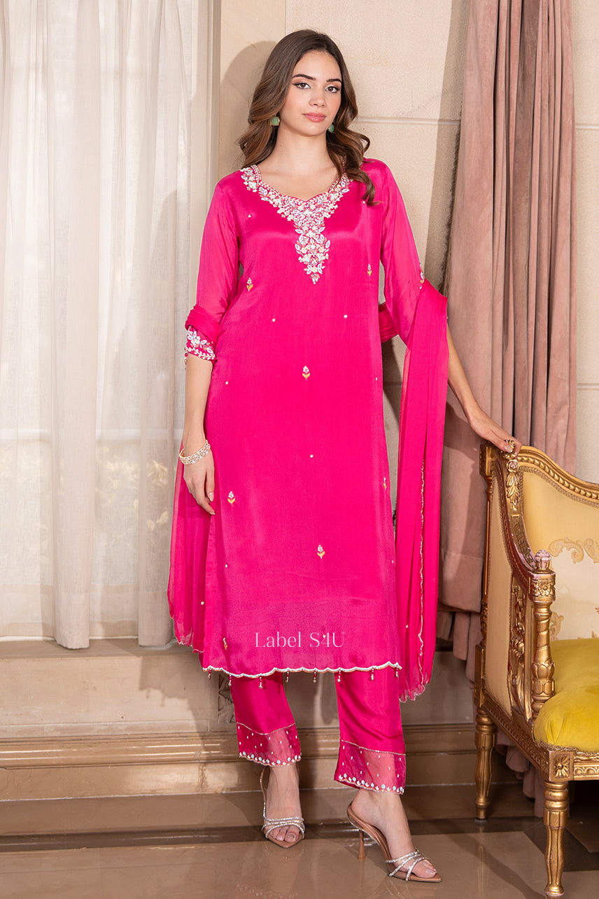 Shivali S4u Pink Majesty-Suit Set New Arrival 2025 Rehmat Boutique 1 1 5a620e88 5ca7 44b9 b653 25d678649f61.jpg