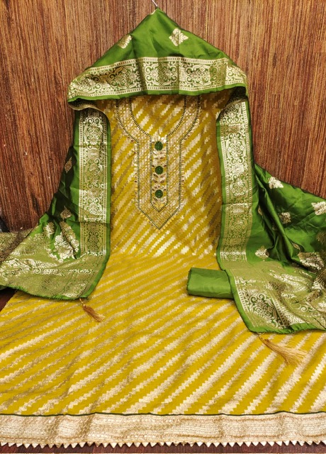 ₹500 Pcs : 6 PEHNAVA FASHION MART KARWAA SALWAR KAMEEZ 1 46 Rehmat Boutique ₹500 Pcs : 6 PEHNAVA FASHION MART KARWAA SALWAR KAMEEZ 1 46 PEHNAVA FASHION MART KARWAA SALWAR KAMEEZ 4.jpg