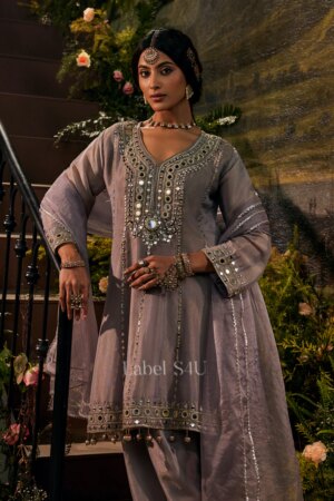 32 1 330a7e84 bb31 40da b985 243ee827b882.jpg