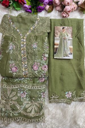 Shree Fabs 5538 Nx catalog pakistani suits online surat Rehmat Boutique shree fabs 5538 nx catalog pakistani suits online surat 3 2026 01 31 16 18 57.jpeg